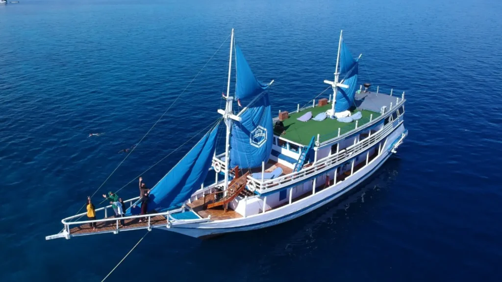 La Nissa Phinisi Exterior | Komodo Luxury